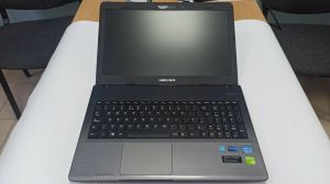 Лаптоп Medion Akoya model P6640